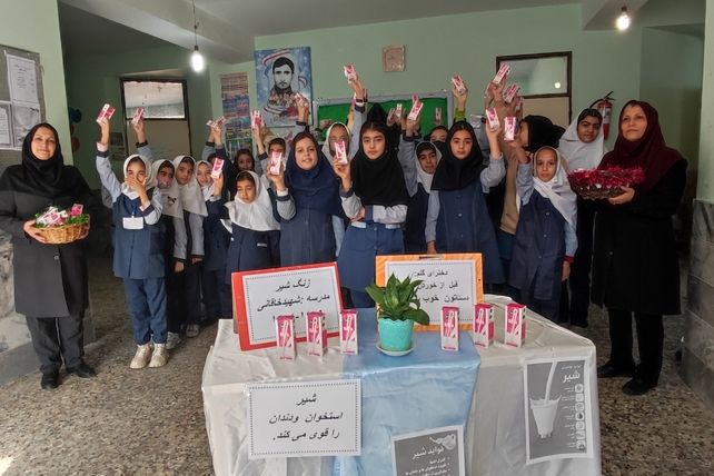 آغاز توزیع شیر در مدرسه شهید خاقانی شهرستان شیروان