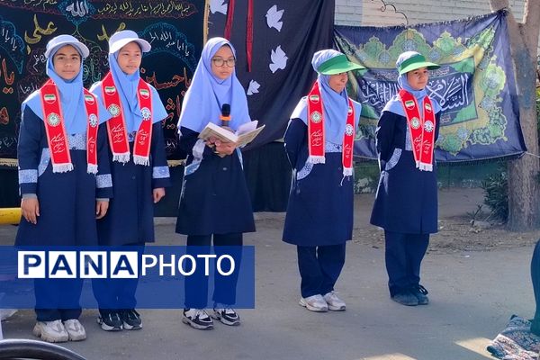 برپایی نماز جماعت مدارس کهریزک با حضور امام جمعه منطقه 