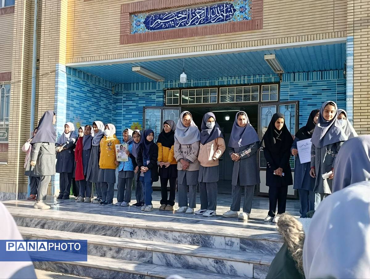 معرفی کاندیداهای شورای دانش آموزی در دبستان شهید ترابی 