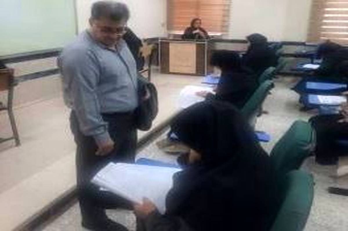 بازدید مسئولان آموزشوپرورش از روند برگزاری آزمون استخدامی در بوشهر