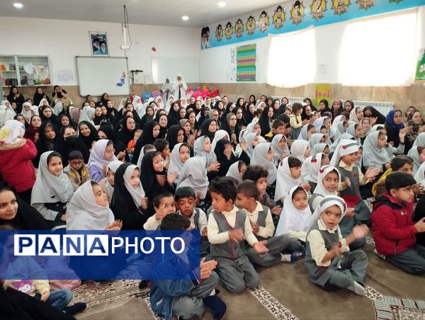 جشن مادر و دختری  در مدرسه تکتم خلیل آباد 