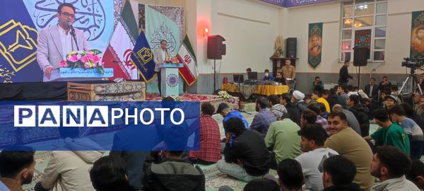 پدیده نوجوان قرآنی در محفل انس با قرآن کریم در دانشگاه علوم پزشکی خراسان شمالی