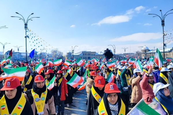 نقش پر رنگ "پیشتازان گام دوم انقلاب" در راهپیمایی 22 بهمن همدان