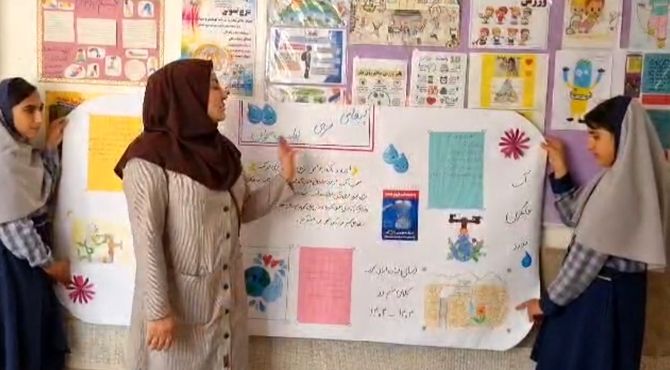 اجرای برنامه‌های متنوع فرهنگی با موضوع کاهش مصرف آب در دبستان محجوب