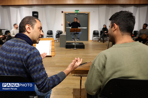 تمرین ارکستر سازهای ایرانی با عنوان «راهی بزن»