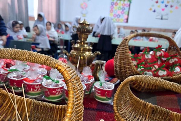 یلدا؛ پیوند شادی و فرهنگ در دبستان شهید آقچه‌لو 