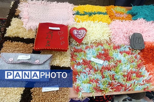 برگزاری جشنواره دست‌سازه‌ها در دبستان الهام یک 
