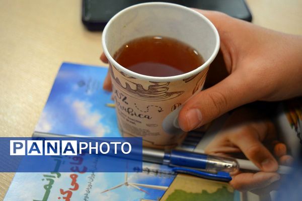 برای اولین‌بار؛ برگزاری کافه ۵۷ در دبیرستان‌ نمونه دولتی ولایت بهارستان‌دو