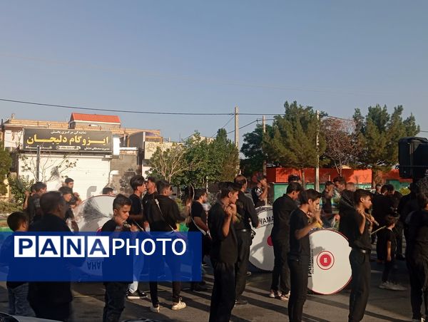 آیین زنجیر زنی در عصر تاسوعا در شهر عشق آباد