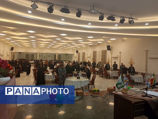  مجمع انجمن اولیا و مربیان در  دبیرستان شاهد ارض اقدس 