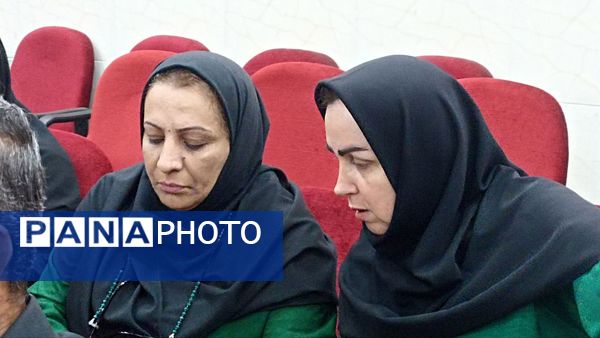 جلسه تخصصی پروژه مهر مدیران مدارس محمودآباد 