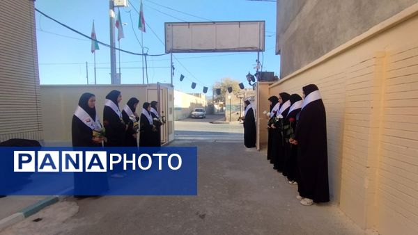 دبیرستان دخترانه حضرت معصومه سلام الله علیها میزبان پیکر شهید گمنام 