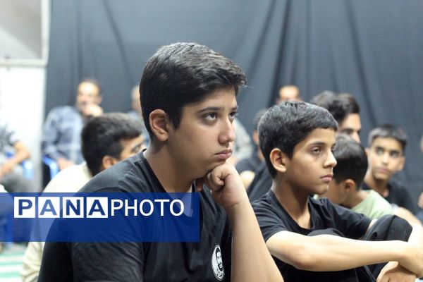 راه را باز نمایید...محرم آمد