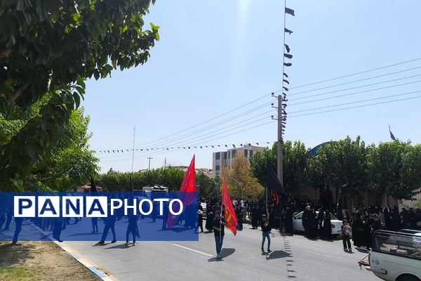 خیل عاشقان حسینی در مسیر جاماندگان اربعین رباط کریم