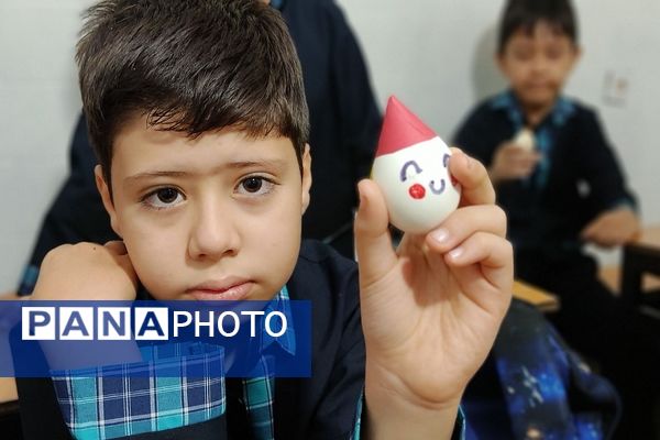 برگزاری روز جهانی تخم مرغ در دبستان فرهنگ۲ باقرشهر 