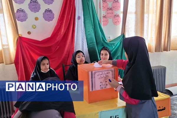 از کلاس تا صندوق رأی؛ تمرین مسئولیت در مدارس فشافویه