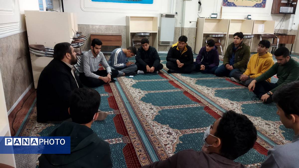 آموزش مداحی در دبیرستان شاهد ابوذر غفاری نیشابور 