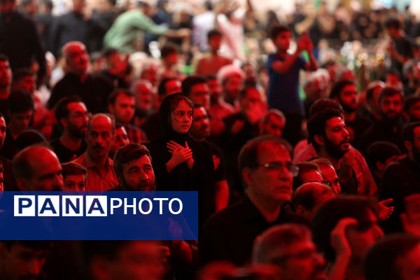 آیین شمعدان‌گردانی و خطبه خوانی شام رحلت حضرت معصومه(س)