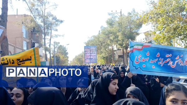 اقتدار ملت ایران در راهپیمایی روز ۱۳ آبان شهرستان خلیل‌آباد 