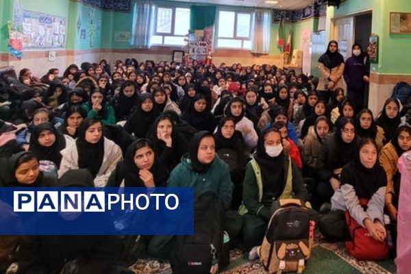 آغاز به کار طرح «یاریگران زندگی» در مدرسه فاطمه زهرا(س) فیروزکوه