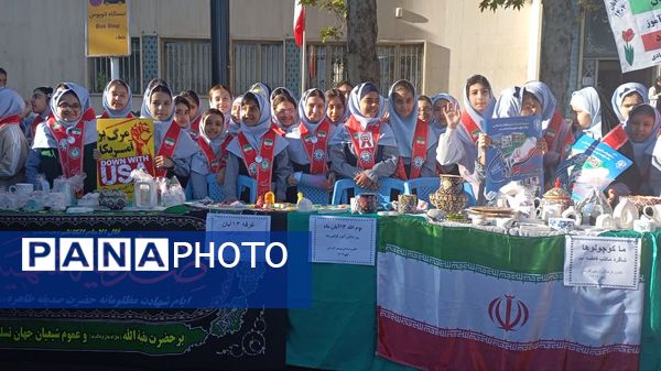 حضور پرشور نسل دهه‌هشتادی و نودی در راهپیمایی ۱۳ آبان