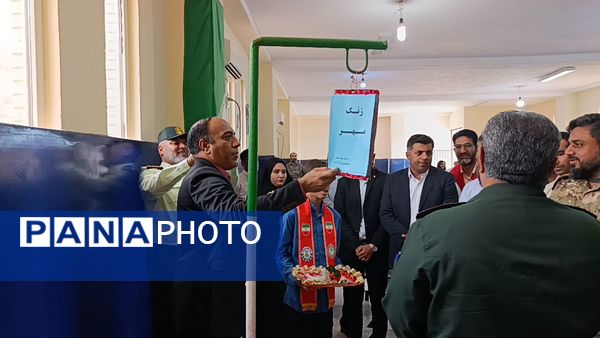 طنین پرشور دانشآموزان در کلاسها، همزمان با بازگشایی مدارس