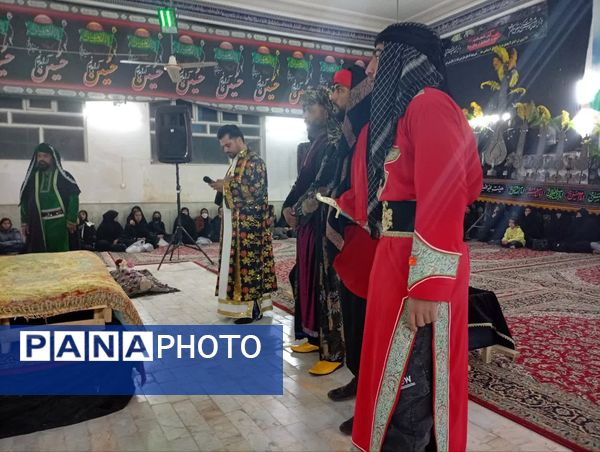 اجرای نمایش و شبیه خوانی دهه فاطمیه در تکیه ابوالفضلی روستای فدافن