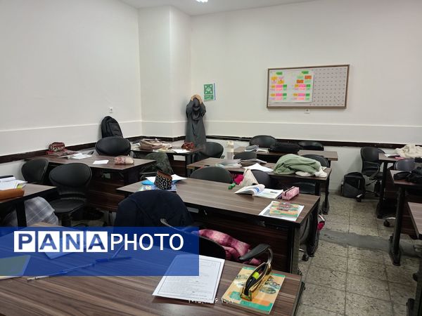 بیست وهفتمین مانور سراسری زلزله وایمنی در دبیرستان فرزانگان ۴ ناحیه یک