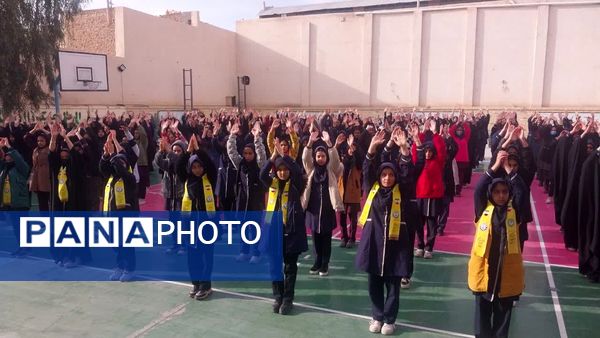 چهارشنبه متفاوت با حضور مدیر آموزش و پرورش ناحیه یک در دبیرستان عفت