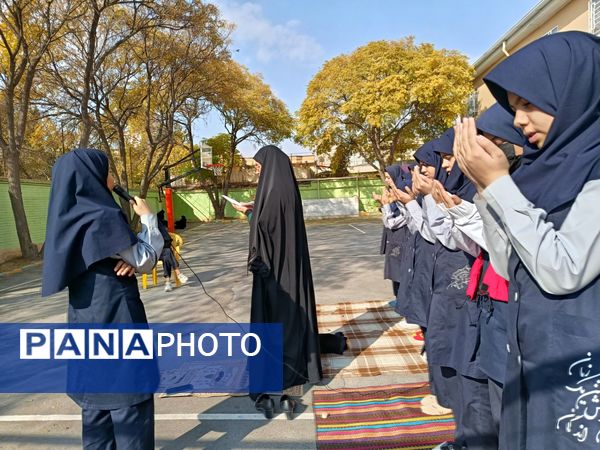 اقامه نماز باران در دبیرستان دخترانه یک وکیلی 3