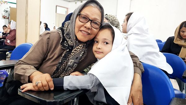 بزرگداشت هفته ملی سالمند در دبستان دخترانه سماء شیروان 