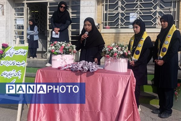 مراسم ولادت حضرت فاطمه زهرا (س) و روز مادر در دبیرستان مهر نیشابور