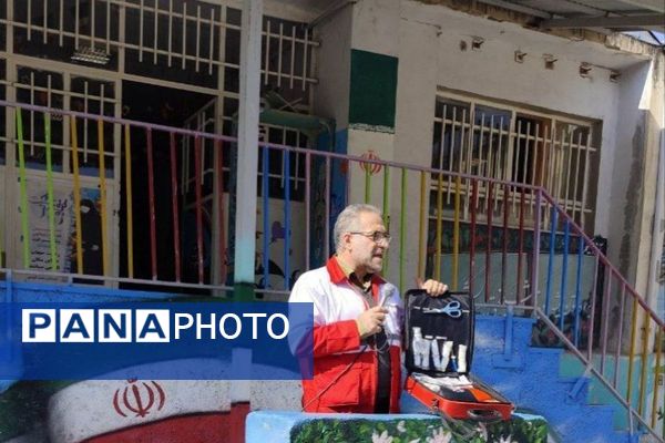 مانور زلزله و ایمنی در مدارس فیروزکوه