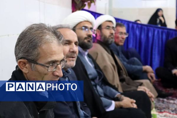 برگزاری باشکوه دومین محفل قرآنی «رواق» با محوریت ترویج جلسات خانگی قرآن در شهرستان فلارد