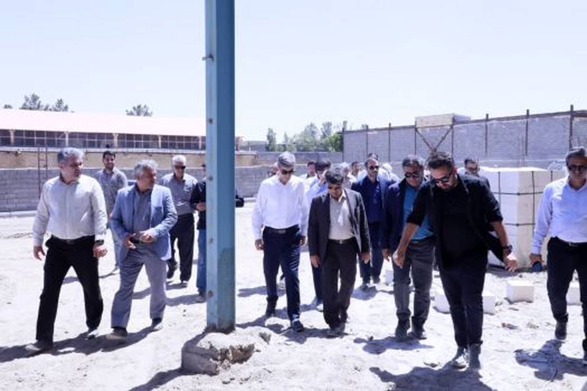 بازدید فرماندار مشهد مقدس از پروژههای آموزشی در حال احداث منطقه تبادکان