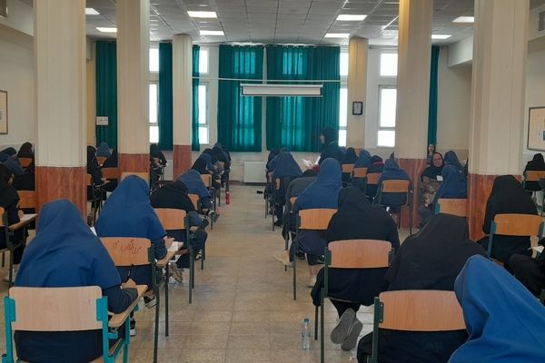 شرکت ۹۰۰۰ دانش‌آموز ملاردی در امتحانات نهایی متوسطه دوم
