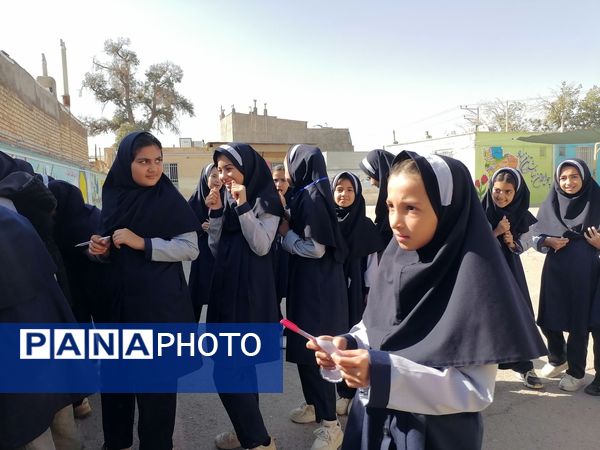 مراسم انتخابات شورای دانش آموزی در دبیرستان ناهید نخودی 