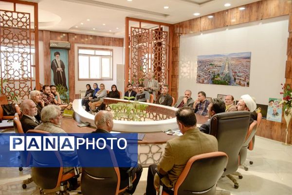 دیدار صمیمانه مسئولین سازمان‌ها و ادارات کاشمر با شهردار