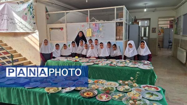 برگزاری روز جهانی تخم‌مرغ در دبستان دخترانه شهید جمیله کریمی شهرستان زارچ 