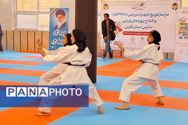 ایجاد انگیزه در دانش‌آموزان ورزشکار با سالن ورزشی مناسب