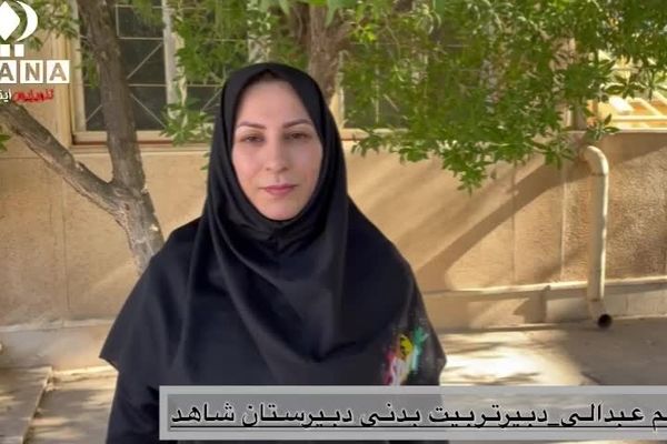پیاده روی دانش آموزان به مناسبت هفته تربیت بدنی در شهرستان دهلران برگزار شد