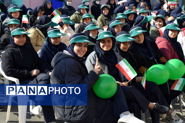 حضور پرشمار مسئولان آموزش و پرورش در جشن دهه فجر