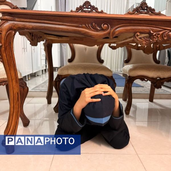 به صدا درآمدن آژیر مانور زلزله در کلاس‌های مجازی دبیرستان شهید همت