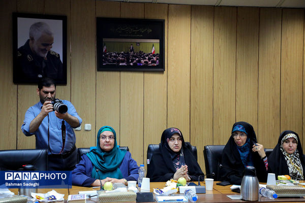 نشست صمیمی وزیر آموزش و پرورش با اعضای فراکسیون زنان مجلس شورای اسلامی