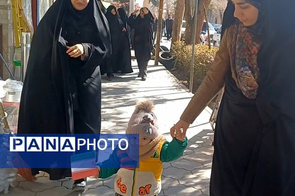 راهپیمایی باشکوه ۲۲ بهمن در شهرستان کوهپایه 