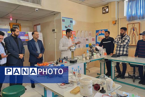 تمرکز بر ارتقای مهارت‌های مدیریتی و آموزشی در کارگاه‌های توانمندسازی ورامین