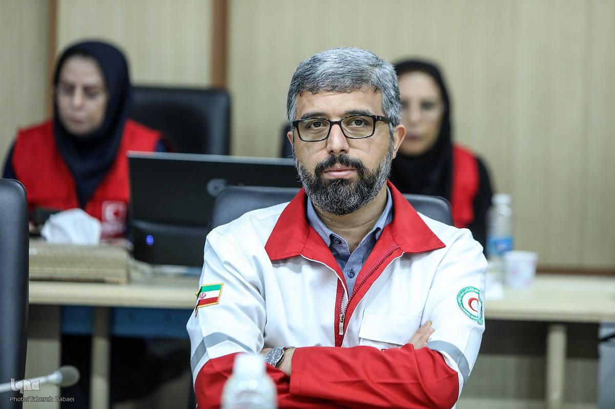 در آستانه سال تحصیلی جاری هزار و 886 بسته آموزشی و لوازم‌التحریر تهیه و توزیع شد