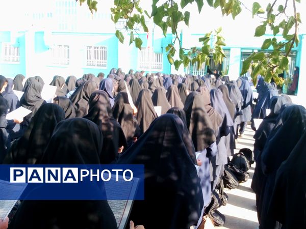 برگزاری مراسم ختم قرآن در دبیرستان دخترانه فاطمیه
