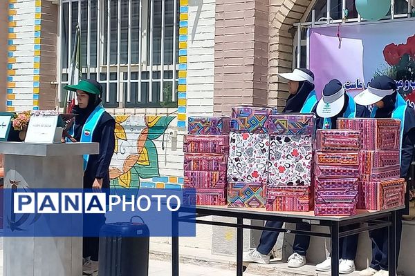 برگزاری مراسم سپاس مربی به مناسبت روز سازمان دانش‌آموزی در هنرستان شیخ محمد بلیغ شهرستان فیروزکوه 