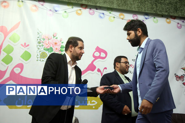 جشن ازدواج ۳۲۵ زوج جوان در حرم حضرت معصومه (س)